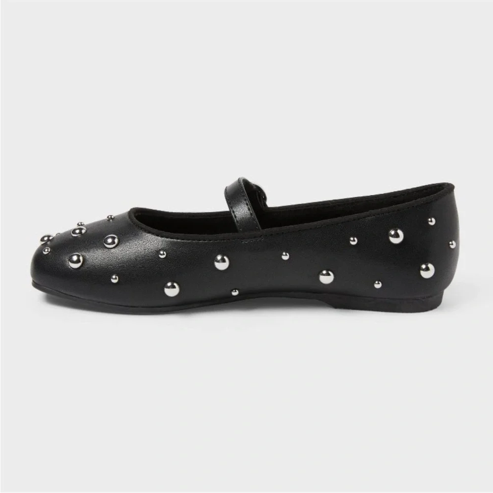 Stylish Black Kids Shoes with Silver Accents